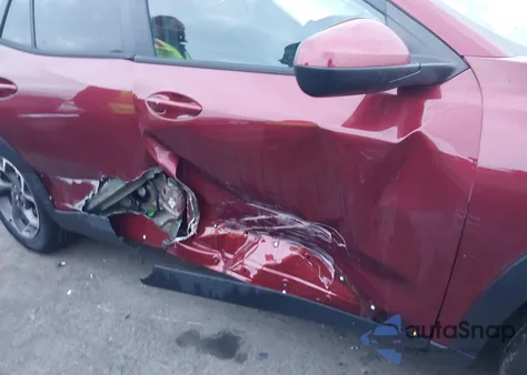 2024 Chevrolet Trax Fwd Lt z USA, uszkodzony, nr VIN KL77LHE20RC055782